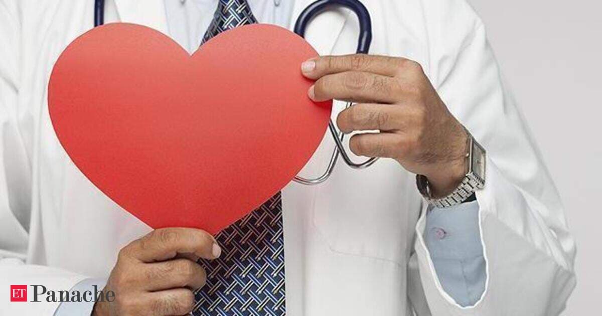 Economic Times article image used with Dr. Godbole’s feature on lifestyle changes for heart health